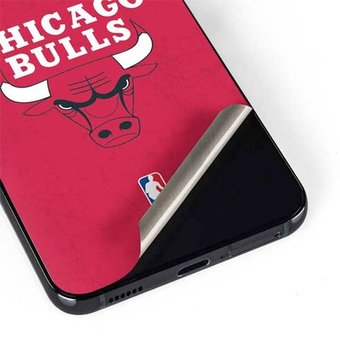 NBA Chicago Bulls Red Distressed Galaxy S22 Skin
